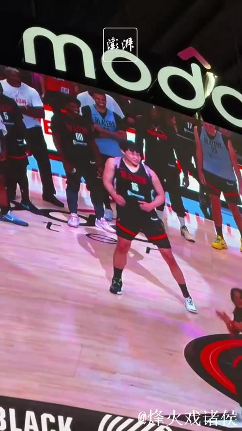 新星觉醒!杨瀚森内线梦幻舞步单挑艾萨克,打破沉寂赢得满堂彩! 新星觉醒!杨瀚森内线梦幻舞步单挑艾萨克,打破沉寂赢得满堂彩!